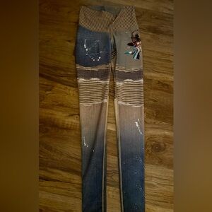 Niyama Sol Artistic Feather Leggings - Blue and Brown